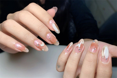 昆明美甲培训机构排行 课程多元化学校榜单与镭射系列材料解析